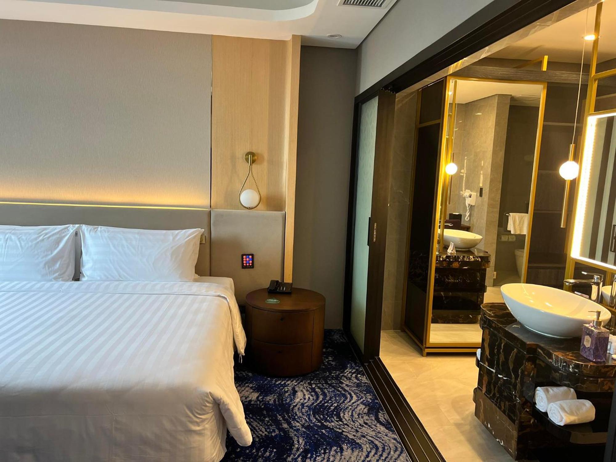 Best Western Plus Metro Clark Анхелес Екстер'єр фото